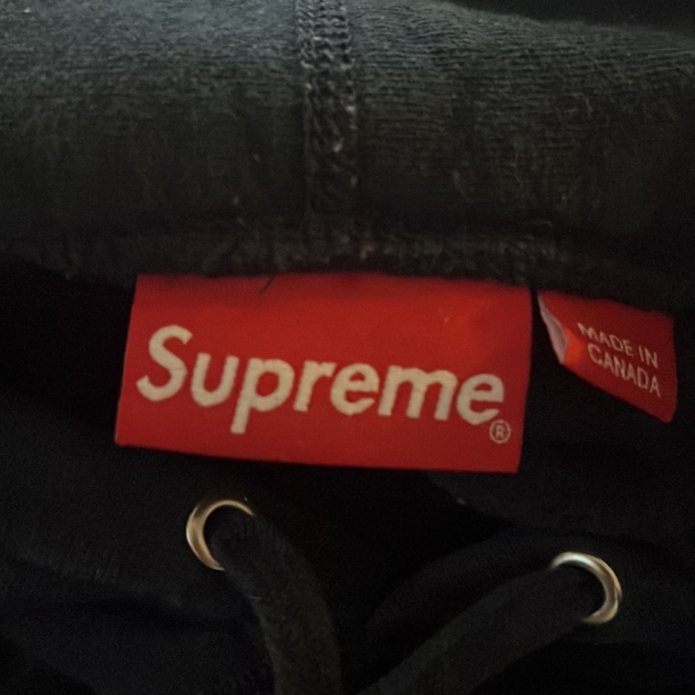 Supreme hoodie - Picture 3 of 4